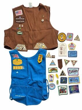 Vintage Girl Scouts Brownie Vest Daisy Tunic Lot Patches Badges Pins